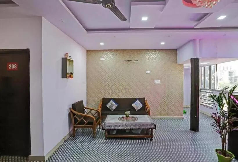 ホテル Oyo Flagship 81084 The Nandan Inn
