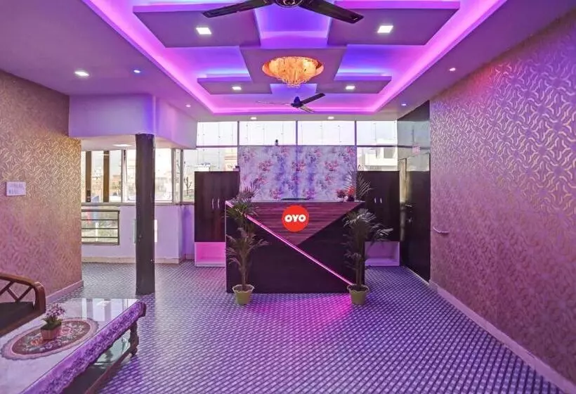 ホテル Oyo Flagship 81084 The Nandan Inn