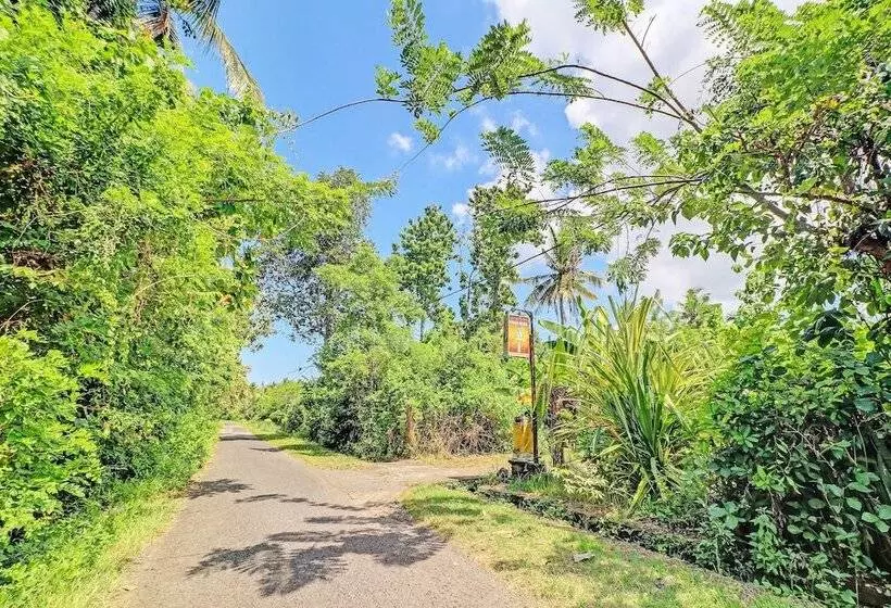 Hotelli Spot On 92404 Pondok Ai