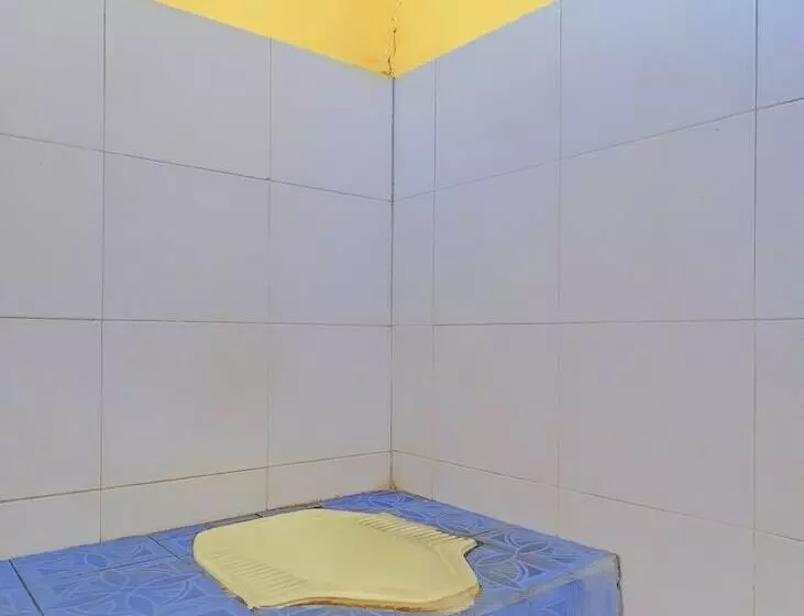 Hotelli Spot On 92404 Pondok Ai