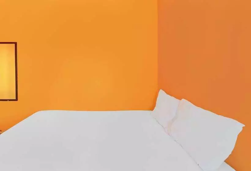 Hotelli Spot On 92404 Pondok Ai