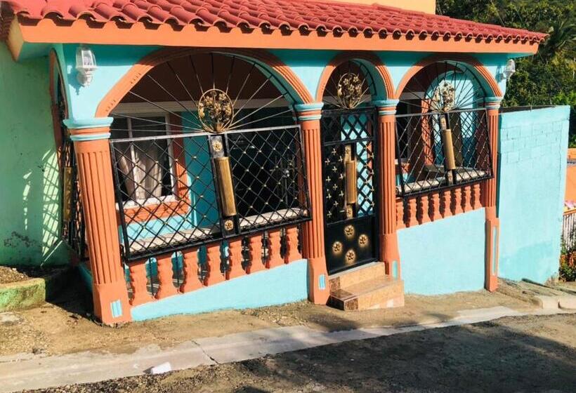 Doña Nida Family Hotel