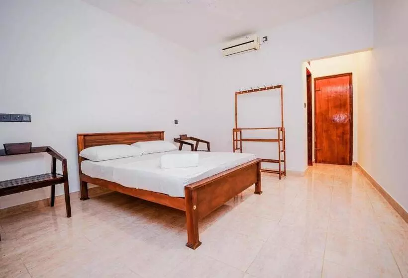 Majatalo River Inn   Fort