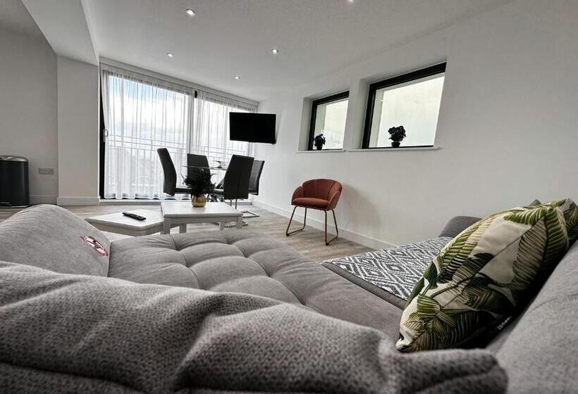 The Atlantis   Tower Apartments