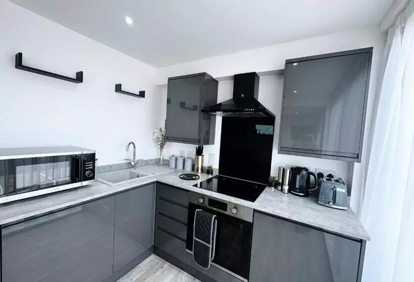 The Atlantis   Tower Apartments