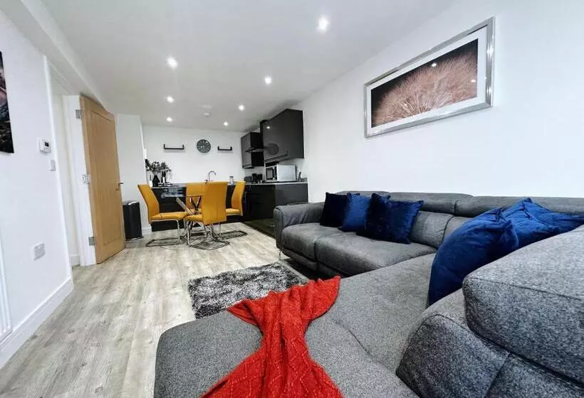 The Atlantis   Tower Apartments