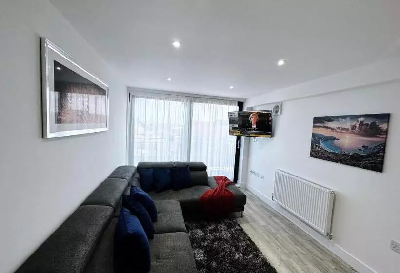 The Atlantis   Tower Apartments