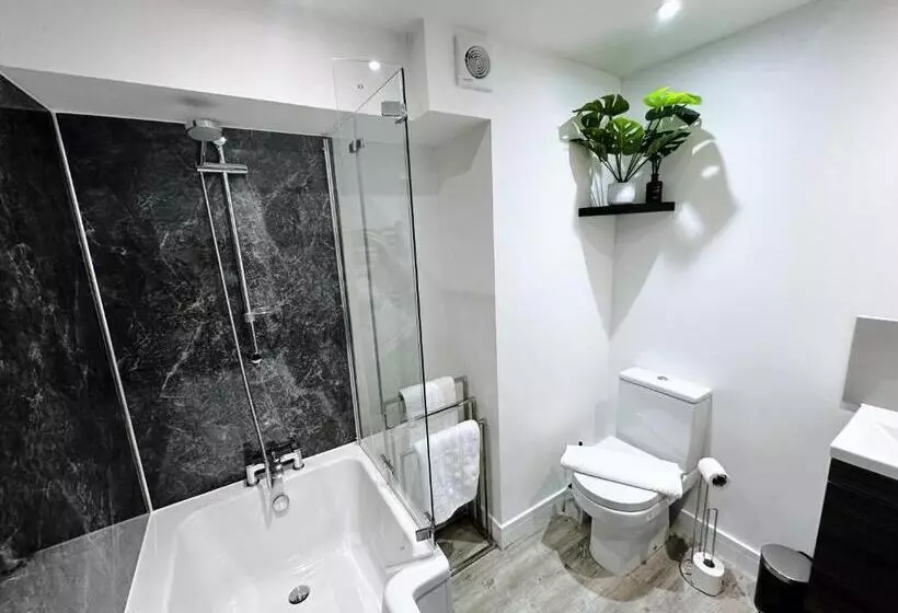 The Atlantis   Tower Apartments