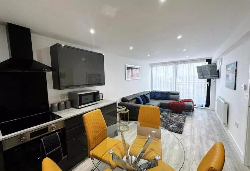 The Atlantis   Tower Apartments