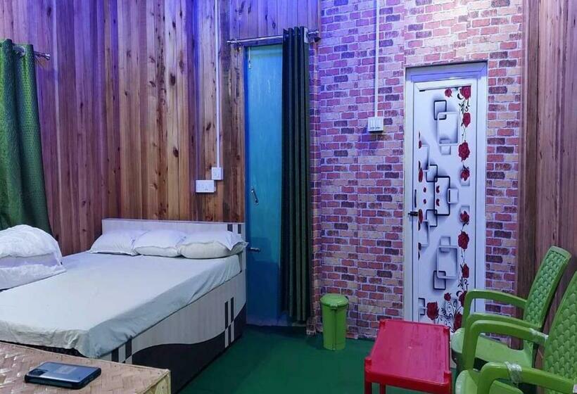 Hotell Aranyabas Homestay Chilapata