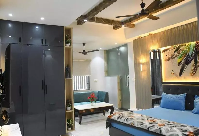 ホテル Imperial Crown