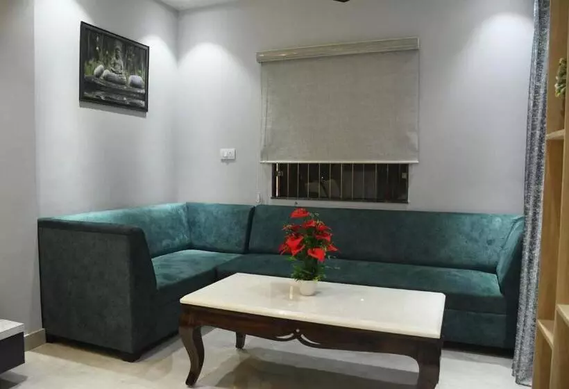 ホテル Imperial Crown