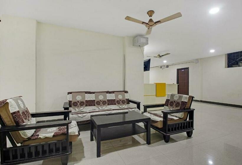 בית מלון כפרי Fabexpress Royal Prime Suits