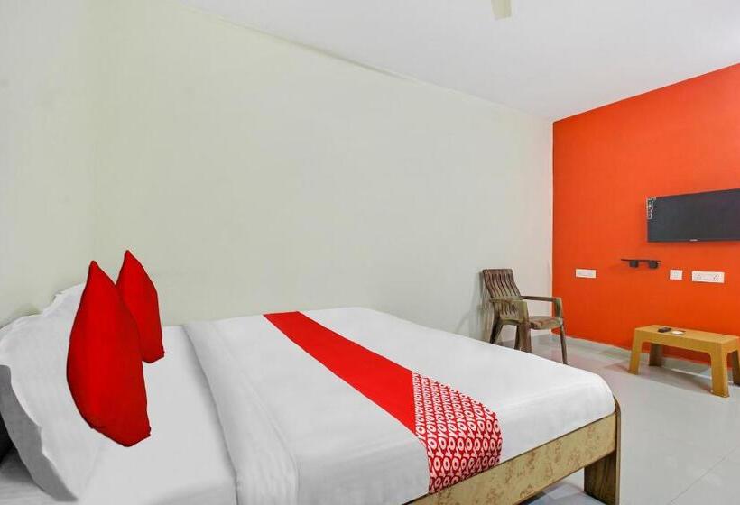 בית מלון כפרי Fabexpress Royal Prime Suits