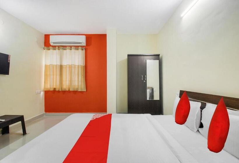 בית מלון כפרי Fabexpress Royal Prime Suits