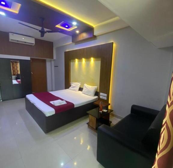 בית מלון כפרי Redbell Suites Calicut