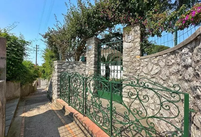 ペンション Dimora Storica Villa Pasquale Capri