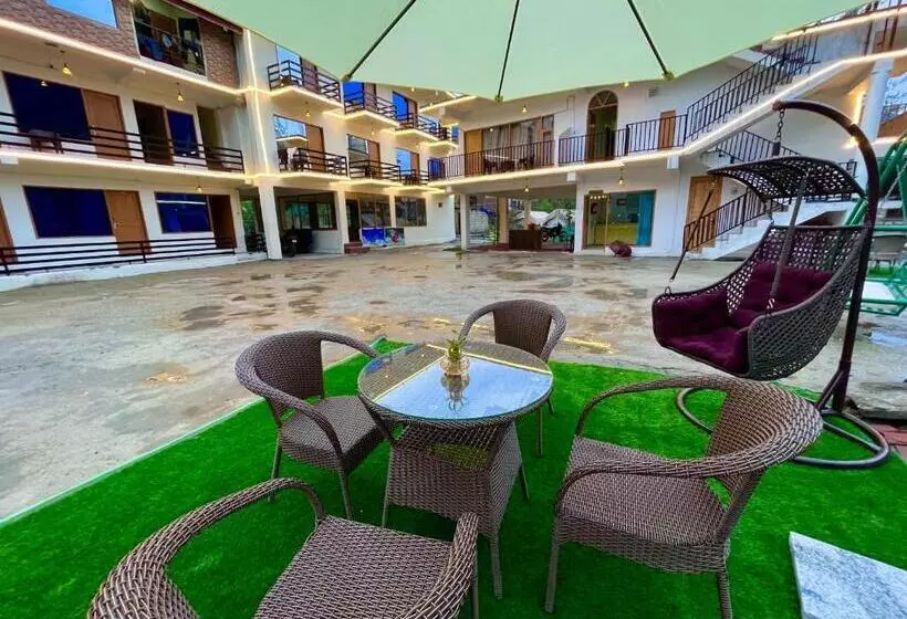 ホテル The Beas Riverside Resort, Manali