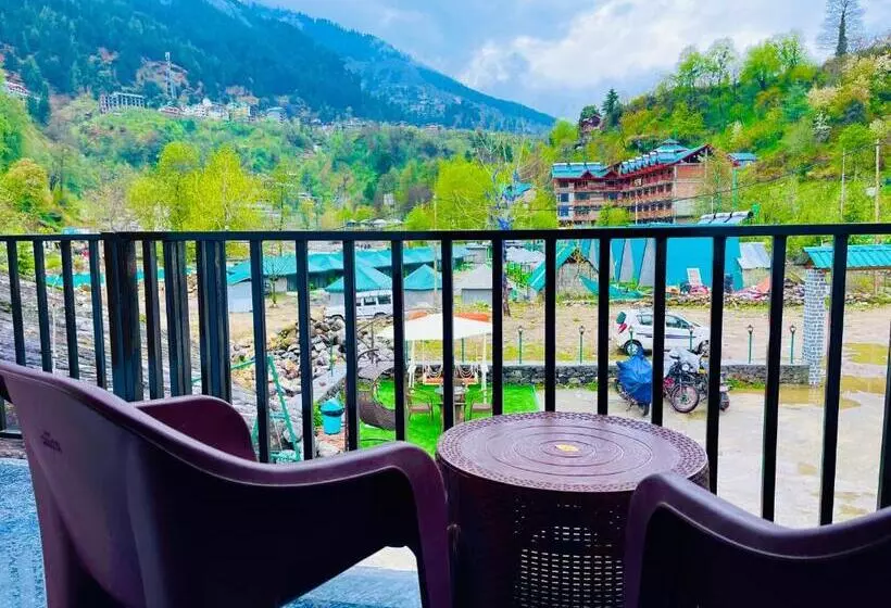 ホテル The Beas Riverside Resort, Manali