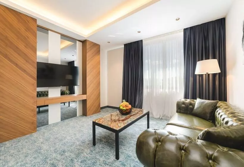 Bristol Hotel Podgorica