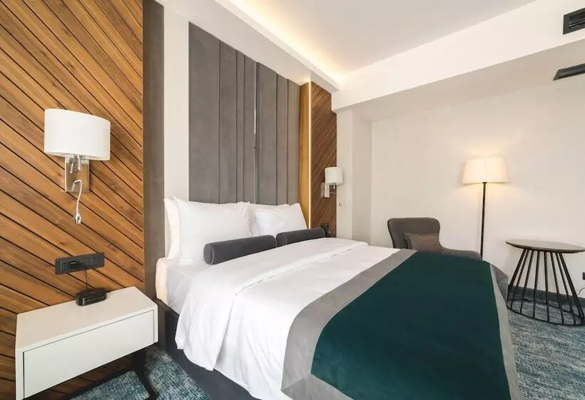 Bristol Hotel Podgorica