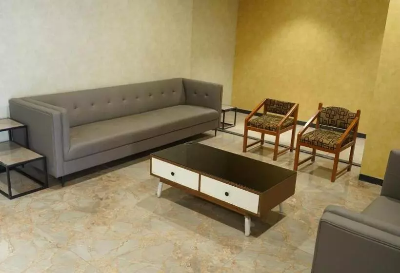 ホテル Purple Beds By Vits   Dwarkesh, Surat