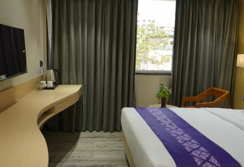 ホテル Purple Beds By Vits   Dwarkesh, Surat