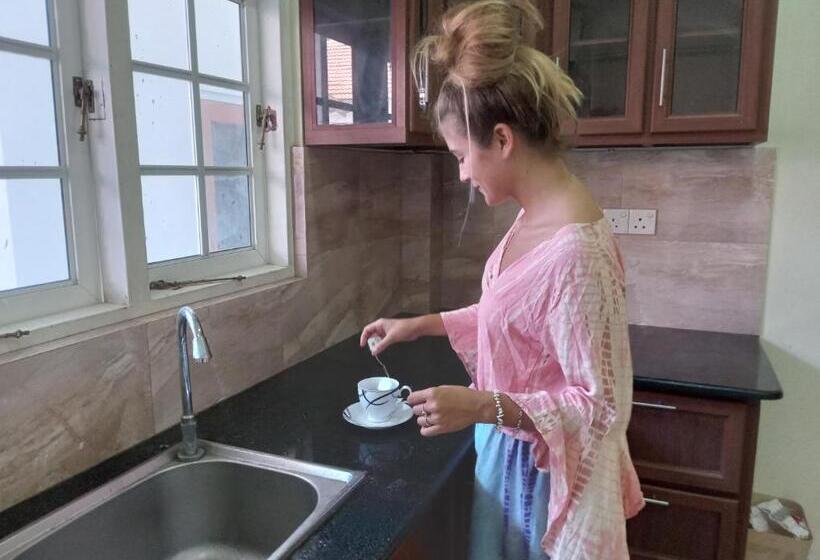 호스텔 Kith And Kin