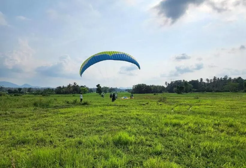 ユースホステル Kith And Kin