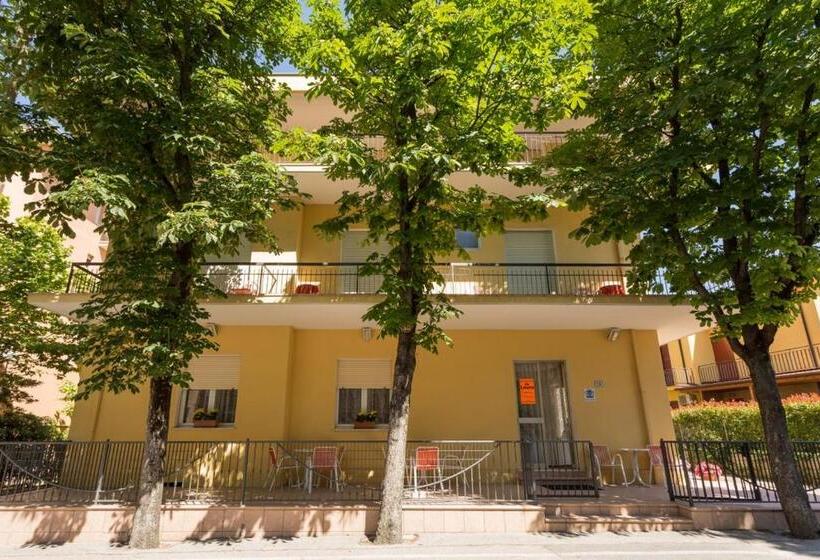 Bed and Breakfast Room And Breakfast Da Laura