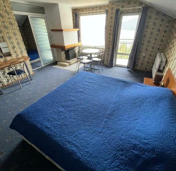 Hotell хотел панорама доспат