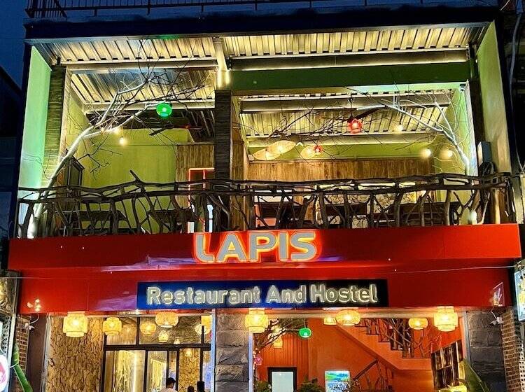 Lapis Restaurant And Hostel