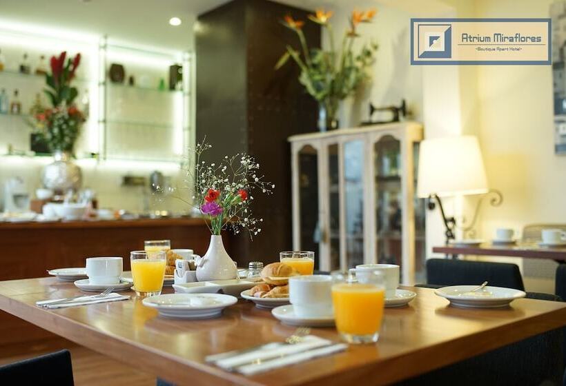Atrium Miraflores