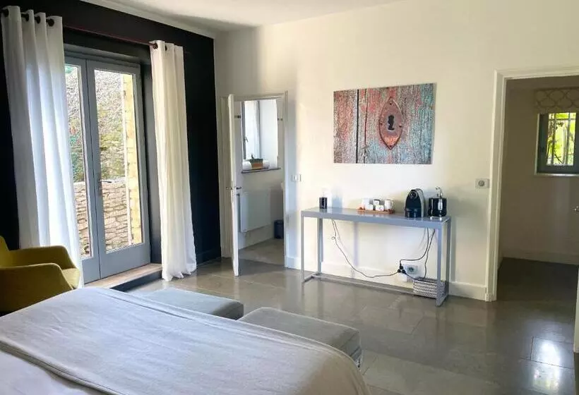 تختخواب و صبحانه Domaine De L Enclos