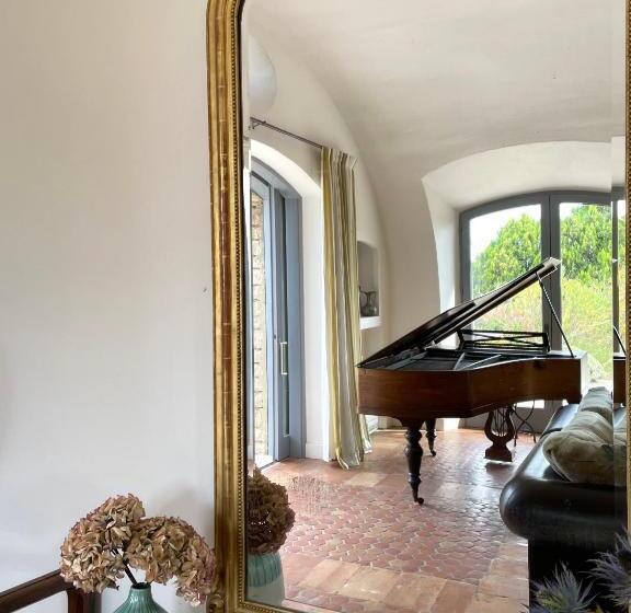 تختخواب و صبحانه Domaine De L Enclos