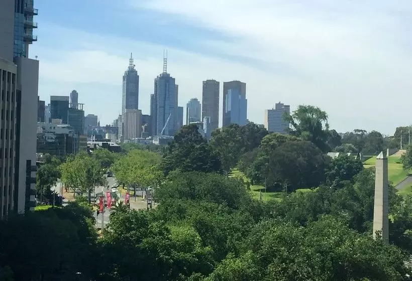 Отель Apartments Melbourne Domain - South Melbourne Albert Road