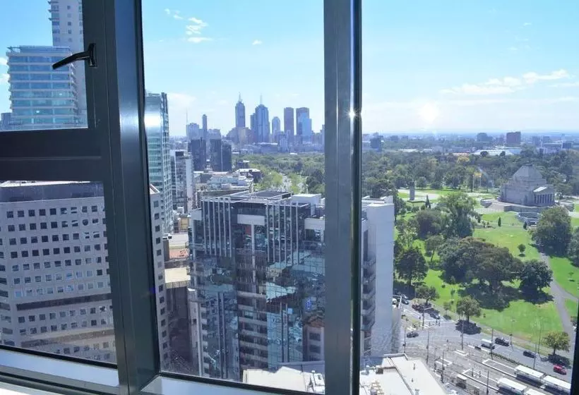 Отель Apartments Melbourne Domain - South Melbourne Albert Road
