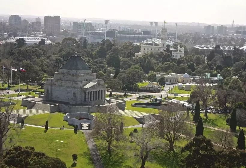 Отель Apartments Melbourne Domain - South Melbourne Albert Road