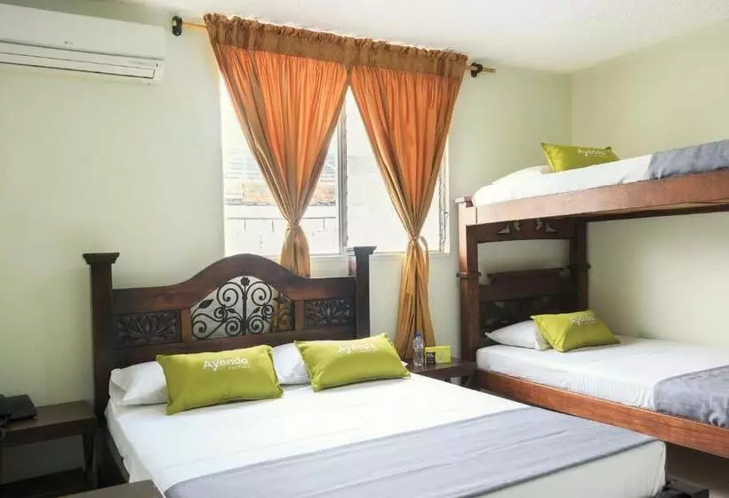 هتل Ayenda 1506 La Puerta Del Sol