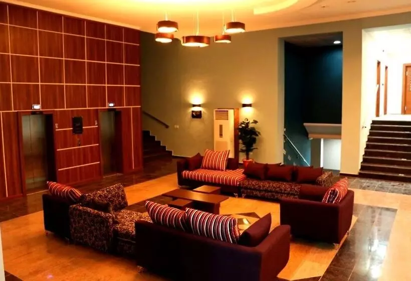 هتل Best Western Plus Elomaz