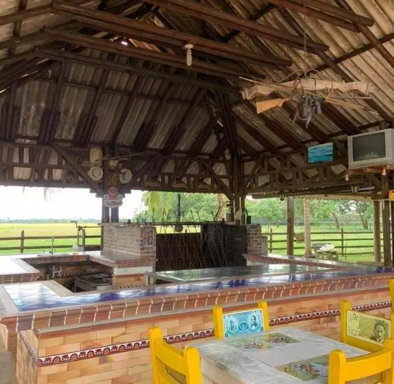 فندق Campestre Los Chiguiros