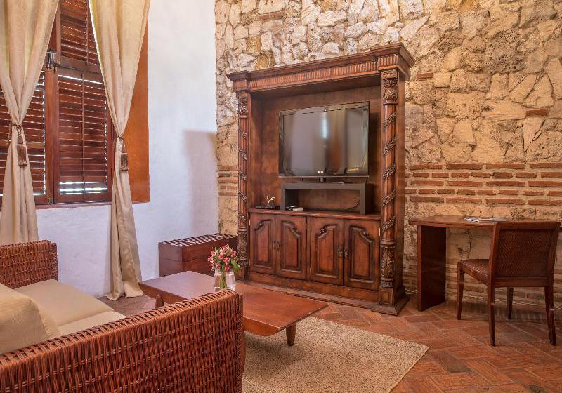 هتل Casa De Los Reyes Boutique