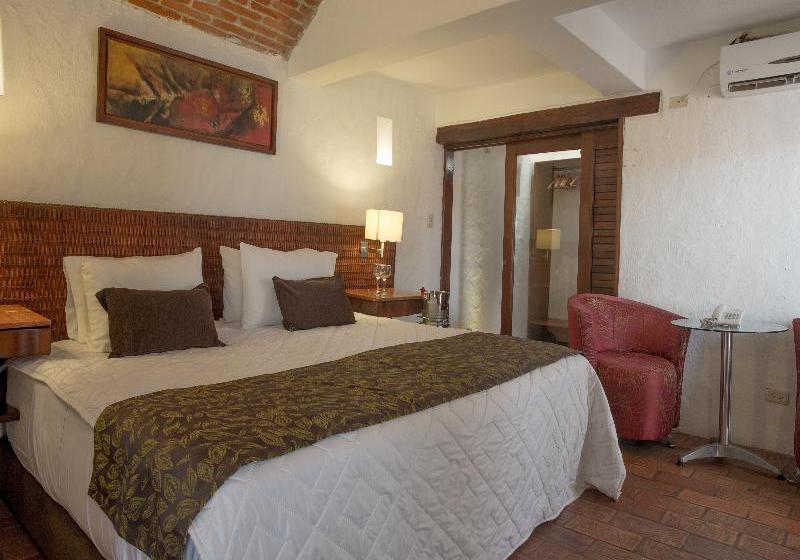 هتل Casa De Los Reyes Boutique