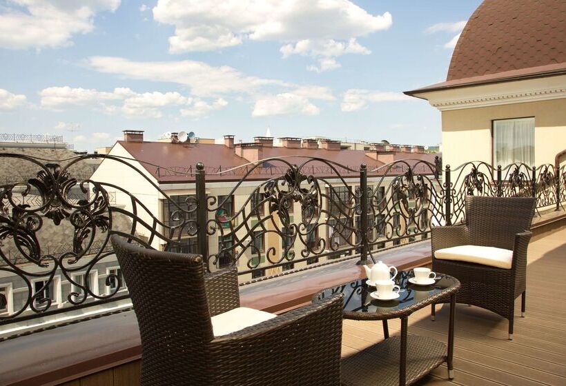 فندق Doubletree By Hilton Kazan City Center