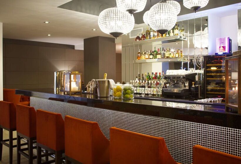 فندق Doubletree By Hilton Kazan City Center