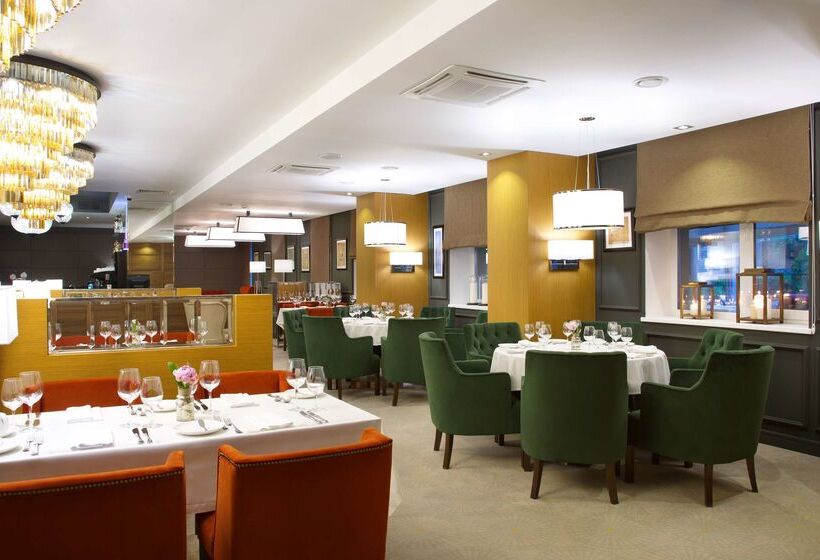 فندق Doubletree By Hilton Kazan City Center