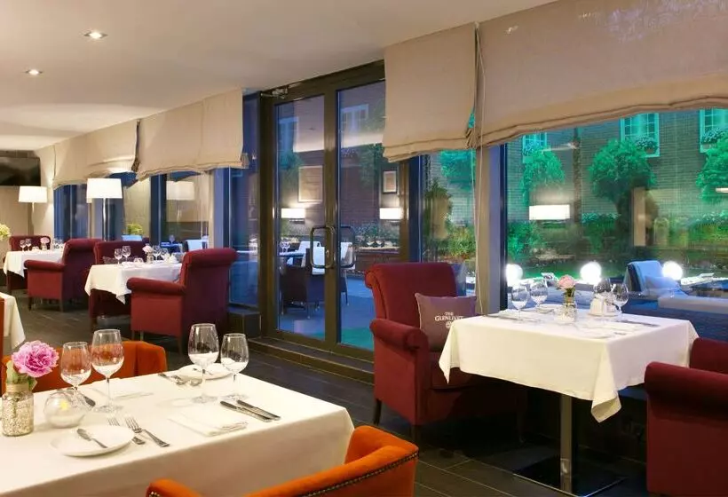 בית מלון כפרי Doubletree By Hilton Kazan City Center