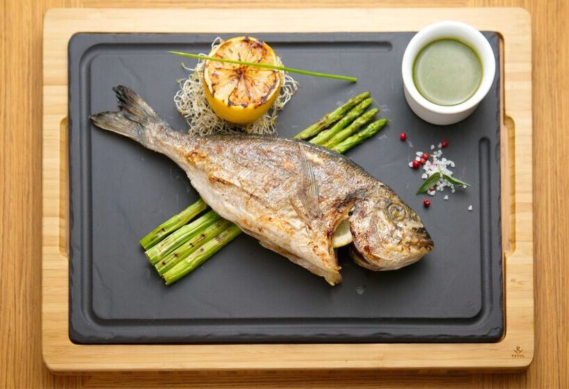 فندق Doubletree By Hilton Kazan City Center