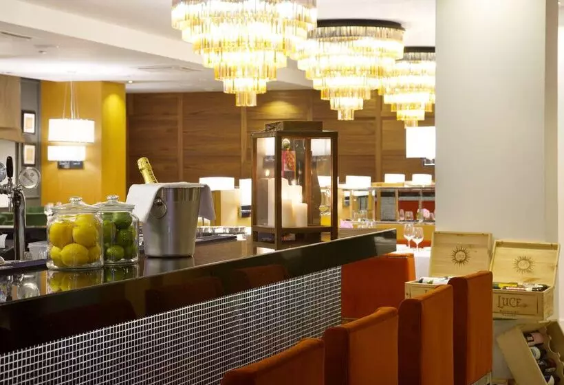 בית מלון כפרי Doubletree By Hilton Kazan City Center