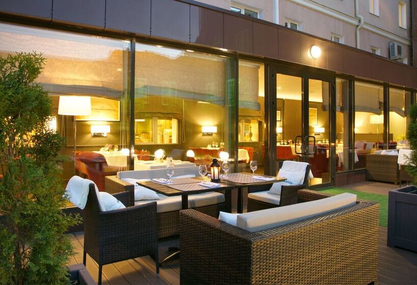 فندق Doubletree By Hilton Kazan City Center